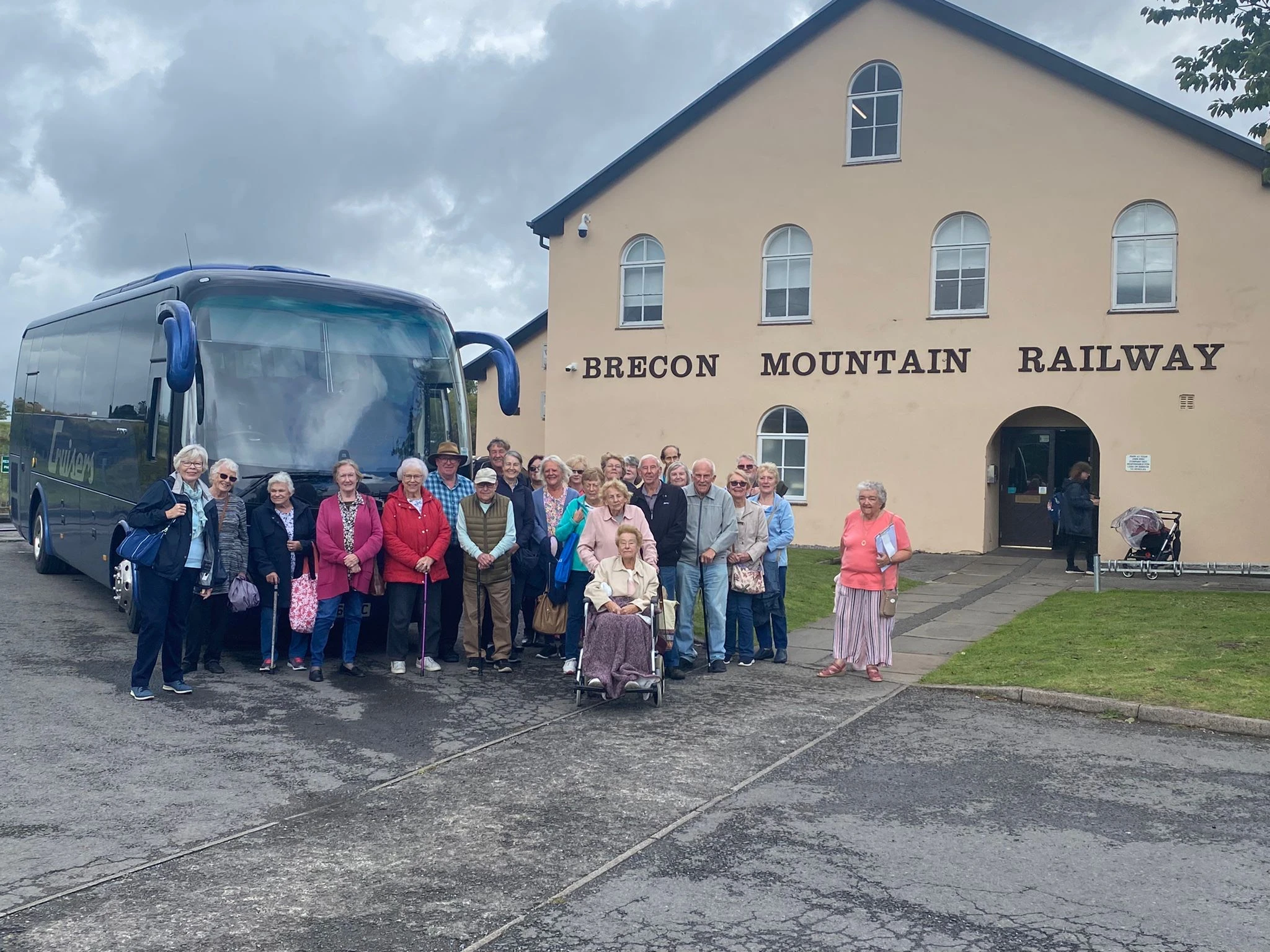 Group tour bus hire