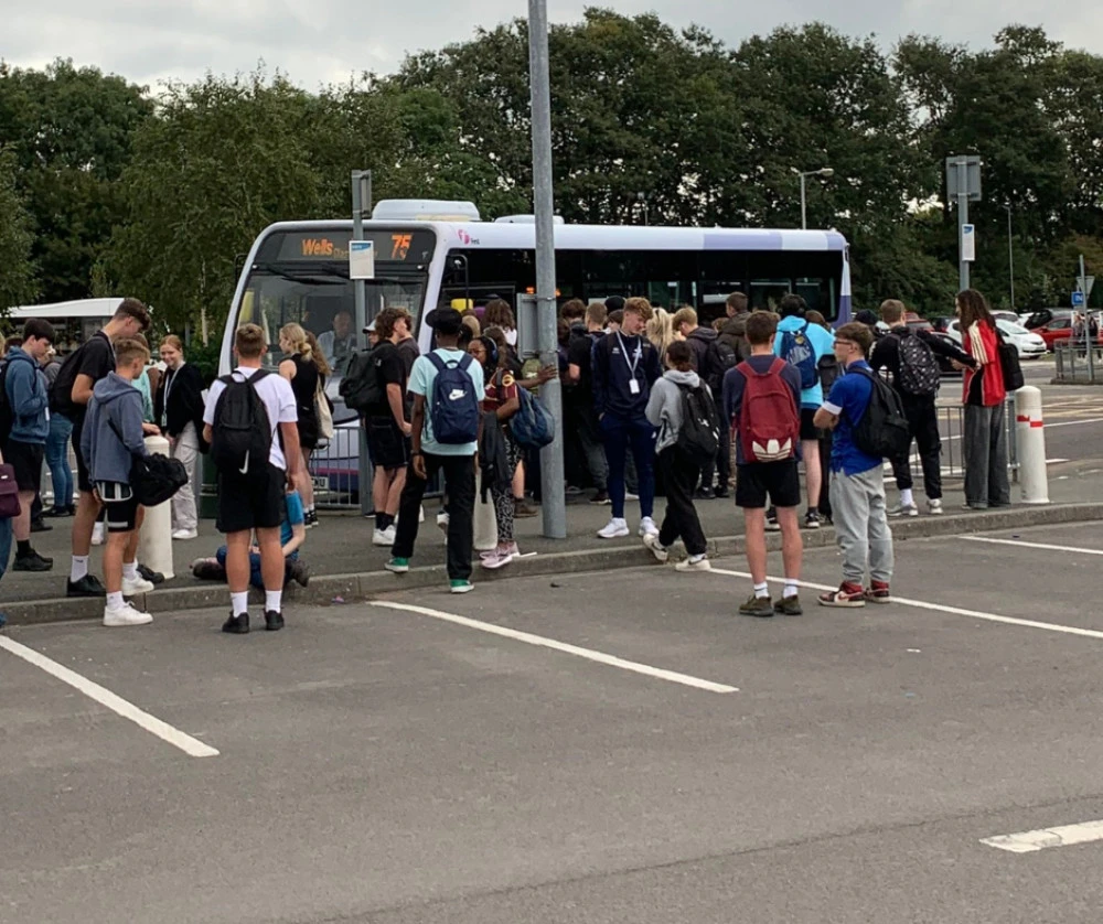 School trip bus hire for students